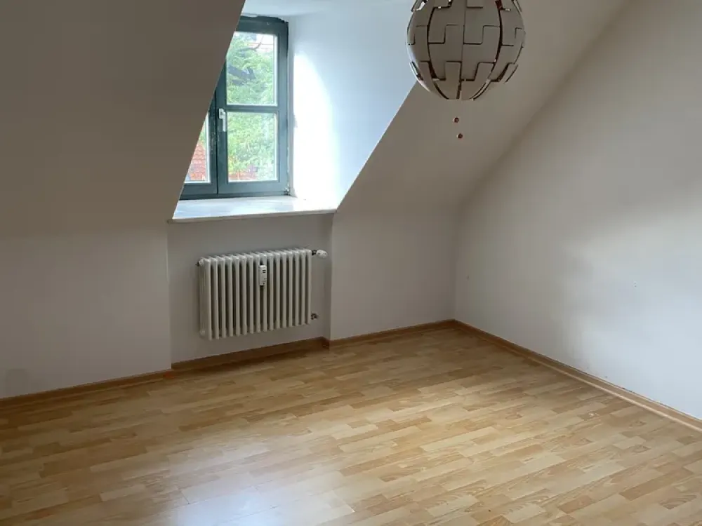 3-Zimmer-DG-Wohnung in Dachau nahe Altstadt ab 1.10.2026