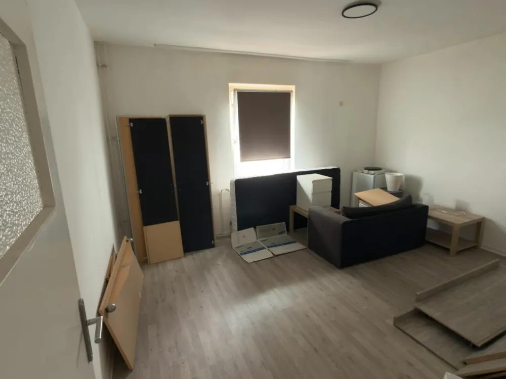 Schöne Helle 3 Zimmer Wohnung Zu Vermieten