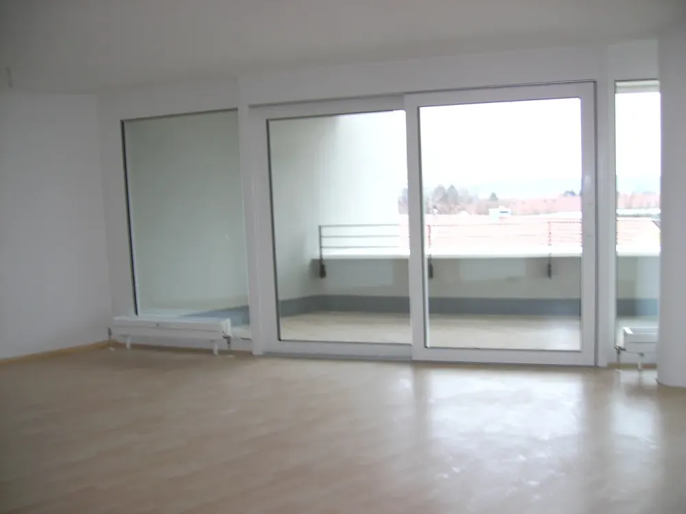 Large bright 2-room apartment directly in the city center (14)
