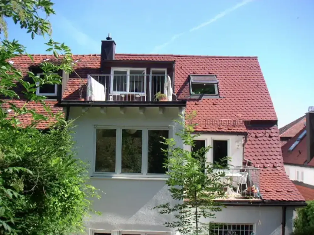 Maisonette über zwei Etagen mit Balkon und Dachterrasse, ruhig wohnen in Stuttgart-Ost