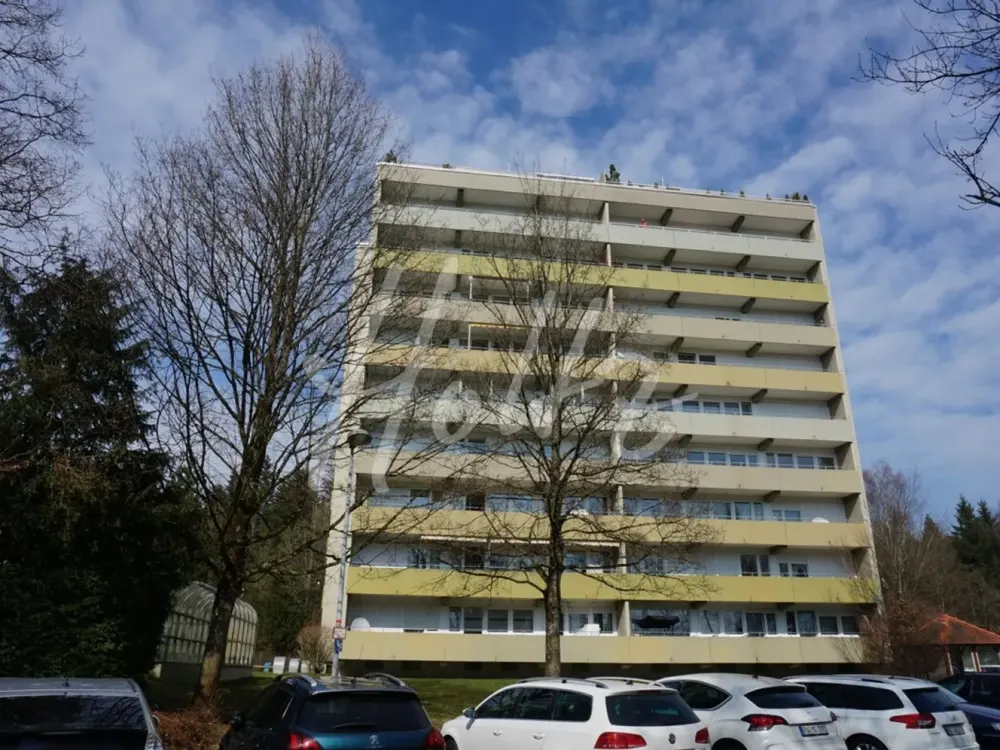 Großzügige 3-Zimmer-Wohnung mit Balkon und Fernsicht in Leutkirch ... kurzfristig beziehbar !!