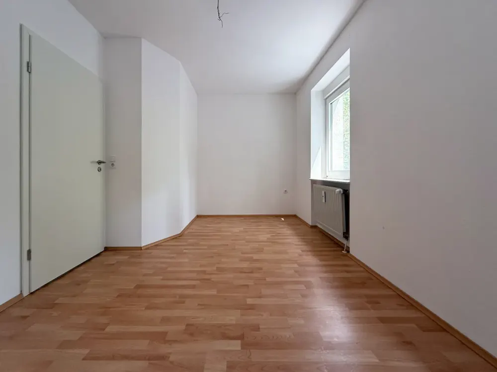 Quiet 3-Room Apartment with Terrace near Recreation Area in Paderborn