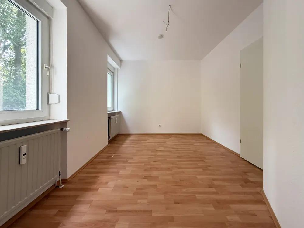 Quiet 3-Room Apartment with Terrace near Recreation Area in Paderborn