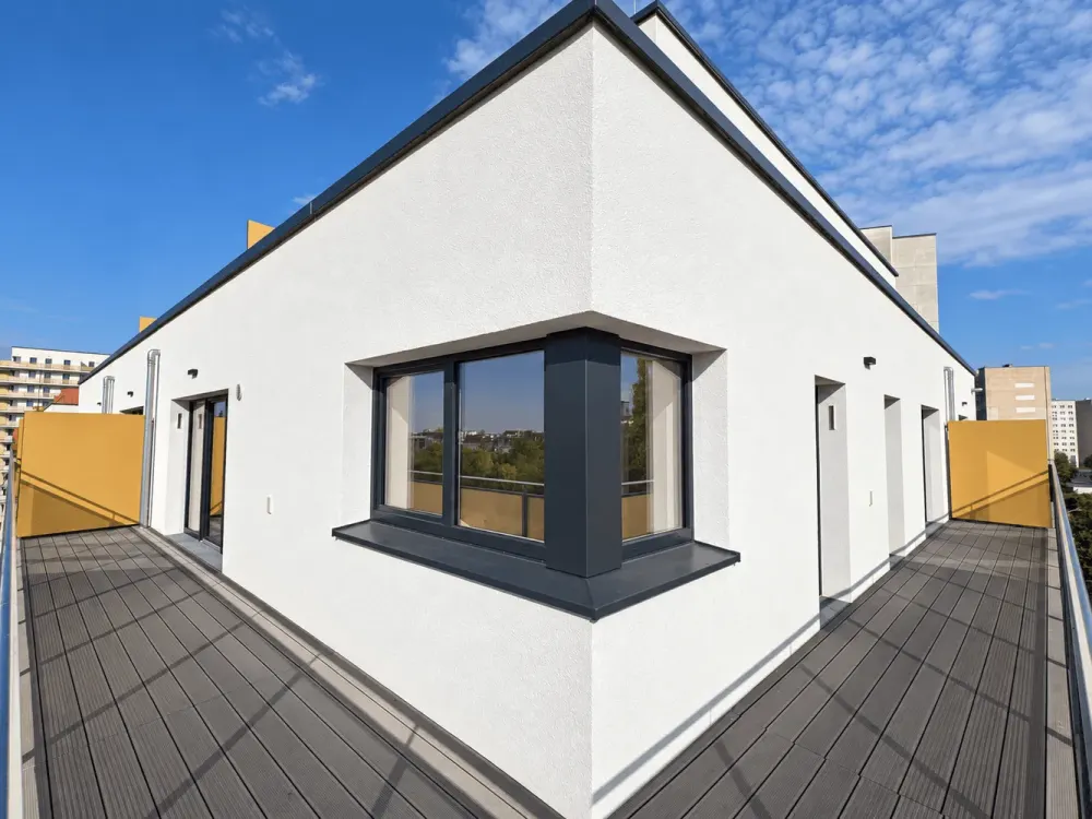 NEW BUILDING AT NEUEN PARK | 103 m² Family Apartment to Settle In and Feel Comfortable