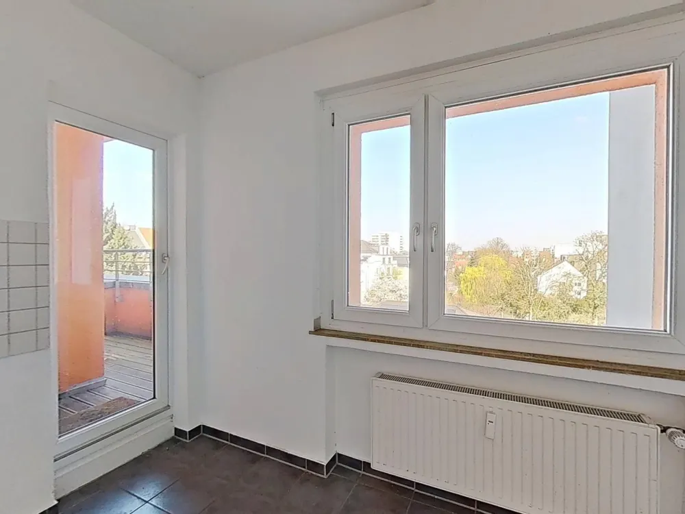 Sonne den ganzen Tag: 4 Zimmer mit 2 Balkonen