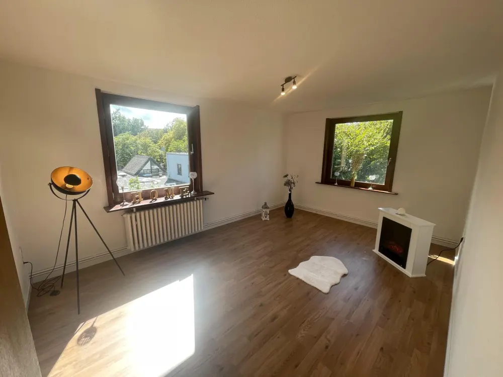 Frisch renovierte 3-Zimmer mit eigenem Gartenanteil in Hannover