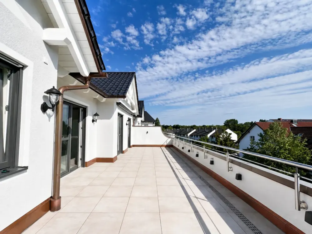 MGF Group: Spacious 2-Room Apartment with Generous 104.74 m² Living/Usable Area.