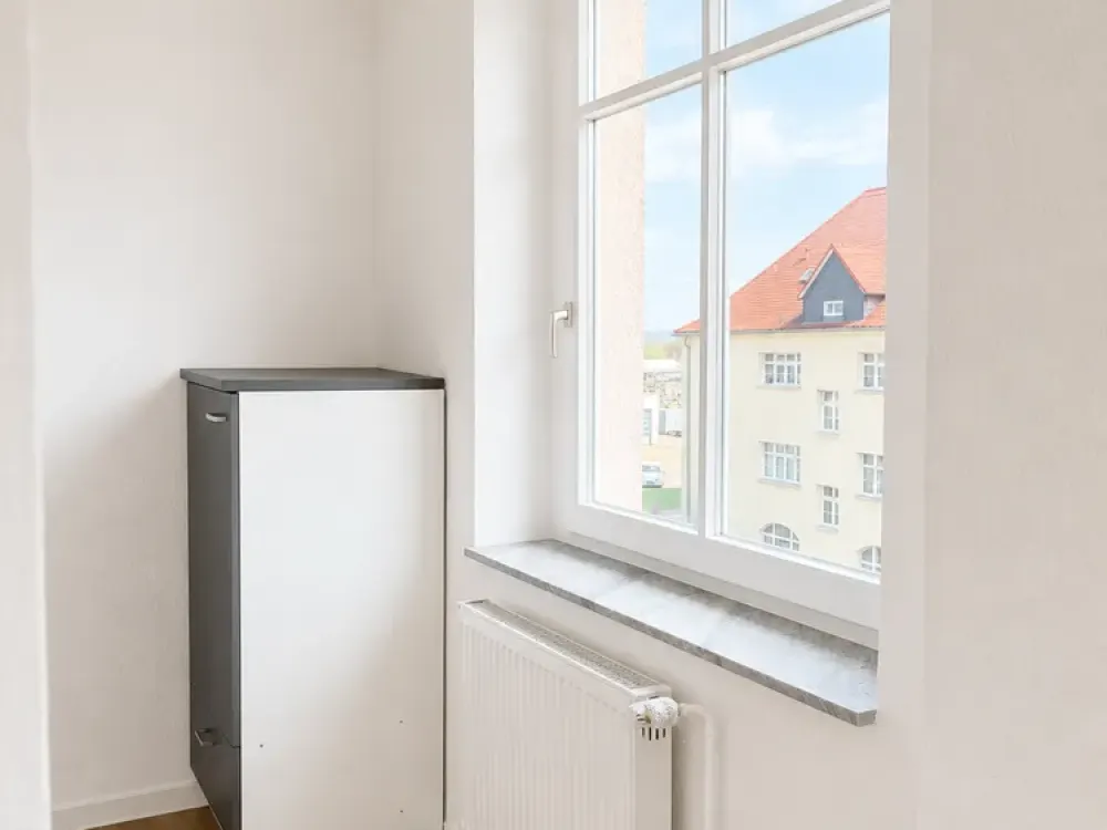 Renovated 2-Room Apartment, New Built-in Kitchen, Modern Bathroom with New Shower and Cellar in Heidenau
