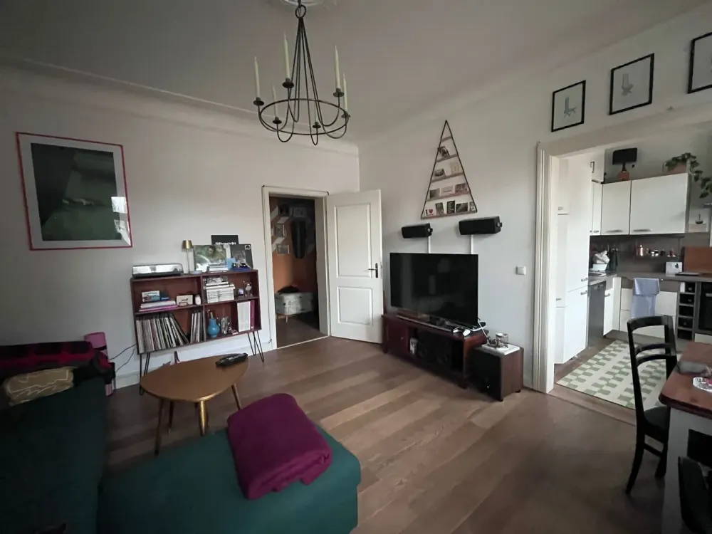 3-room apartment with 75 m² and garden in the middle of Bahrenfeld from 01.10/15.10.
