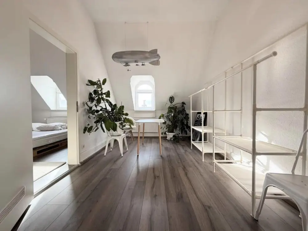 Charmante 3-Zimmer-Wohnung mit besonderem Altbauflair