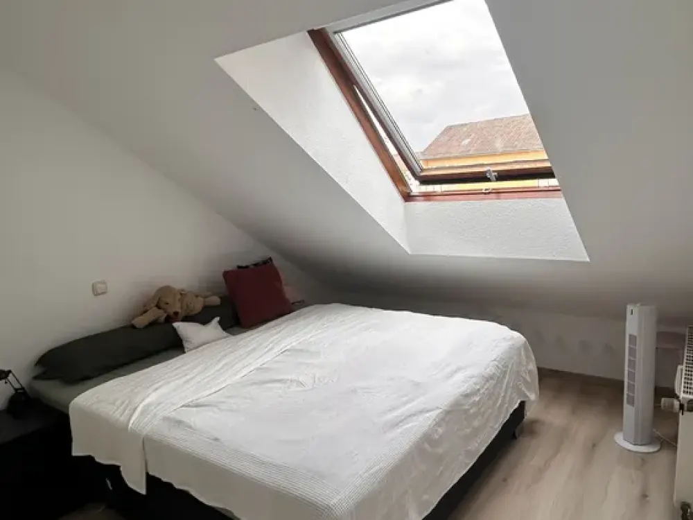 Helles Dachstudio, 2 Zimmer, 53 m², Pulheim Zentralort