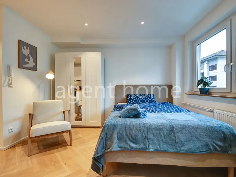 FURNISHED - URBAN LIVING - Modern Apartment Near City Center