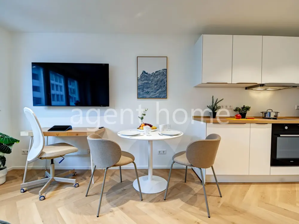 FURNISHED - URBAN LIVING - Modern Apartment Near City Center