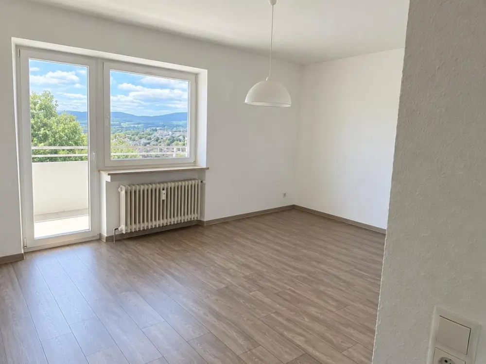 3-Zimmer Wohung + Balkon