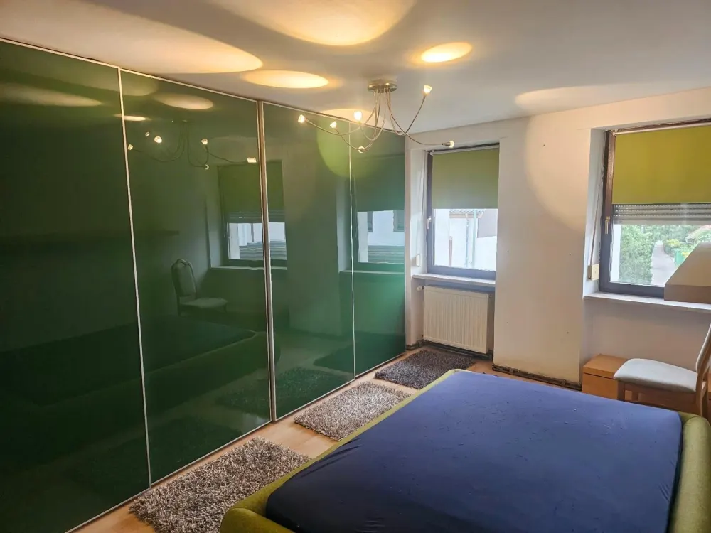 6 Zimmer, 2 Bäder + Einbauküche in Rilchingen Hanweiler
