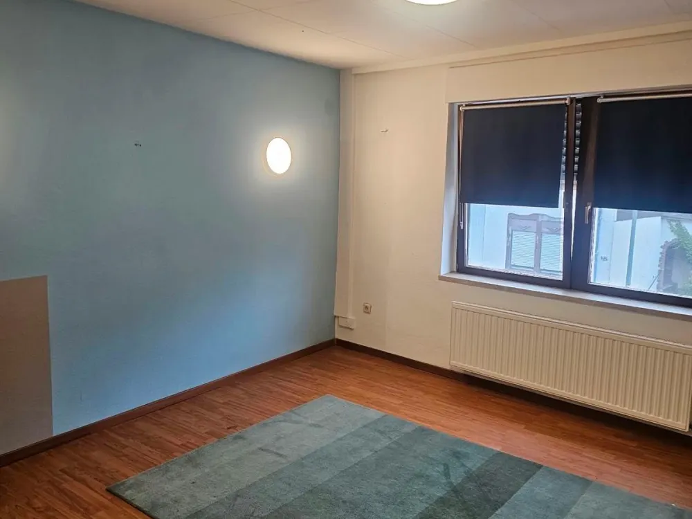 6 Zimmer, 2 Bäder + Einbauküche in Rilchingen Hanweiler