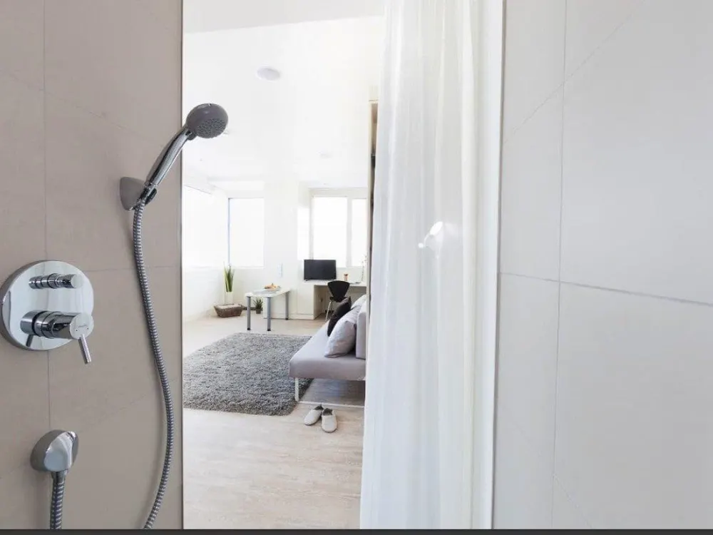 Traumhafte 1-Zimmer-Wohnung im Olympia Tower, Ab 01.09. frei!
