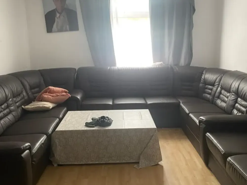 Seltenes Fundstück! Riesen Wohnung mit 3 Badezimmern