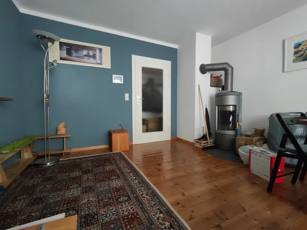 Stuttgart-West: 3-Zimmer-Wohnung mit Balkon, Loggia und Kaminofen