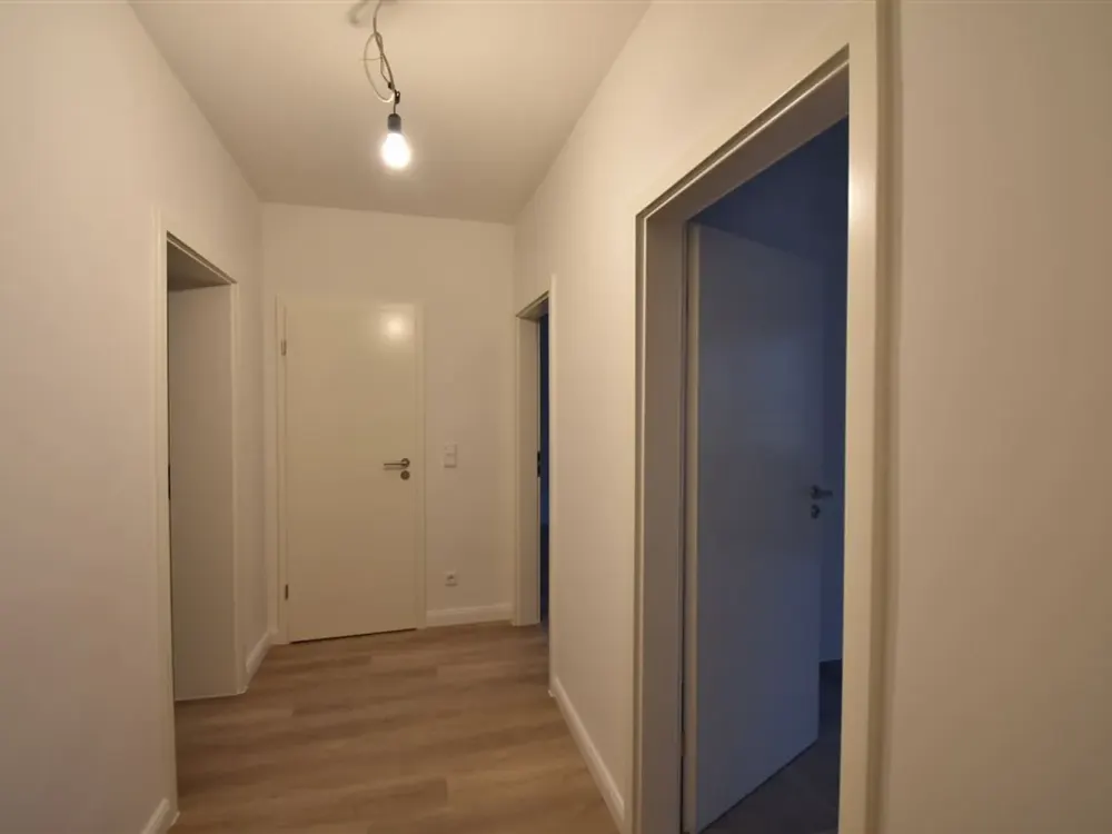 D-Altstadt! Sanierte 2-Zi-Whg mit EBK ab sofort zu vermieten