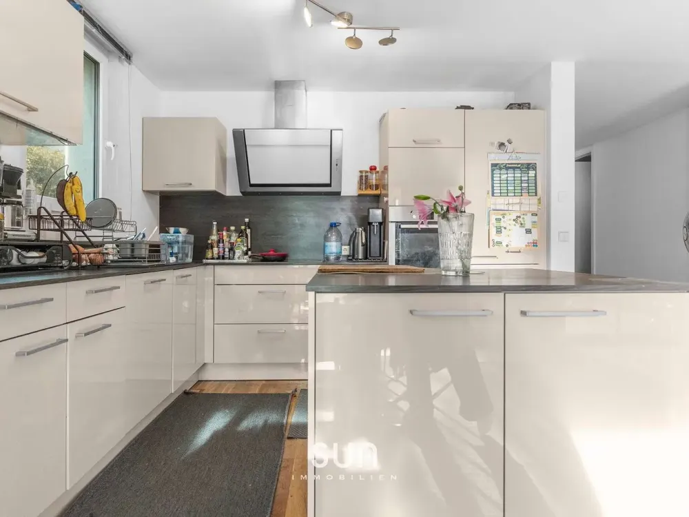 3-Zimmer-Wohnung mit XXL-Terrasse, Tageslichtbad & Einbauküche