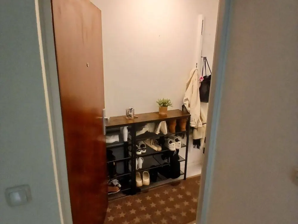 Schöne, neu renovierte und ruhige 3 Z. Wohnung in Nbg.-Langwasser zu vermieten.