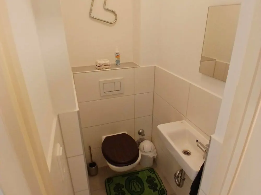 Schöne, neu renovierte und ruhige 3 Z. Wohnung in Nbg.-Langwasser zu vermieten.