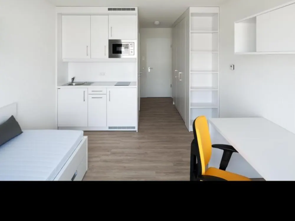 Nachmieter gesucht. Teilmöblierte Wohnung im Herzen Frankfurts