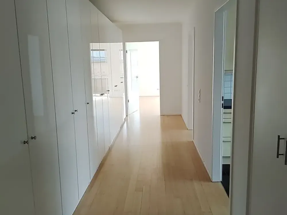 Wunderschöne 5 Zimmer Wohnung mit 2 Balkonen