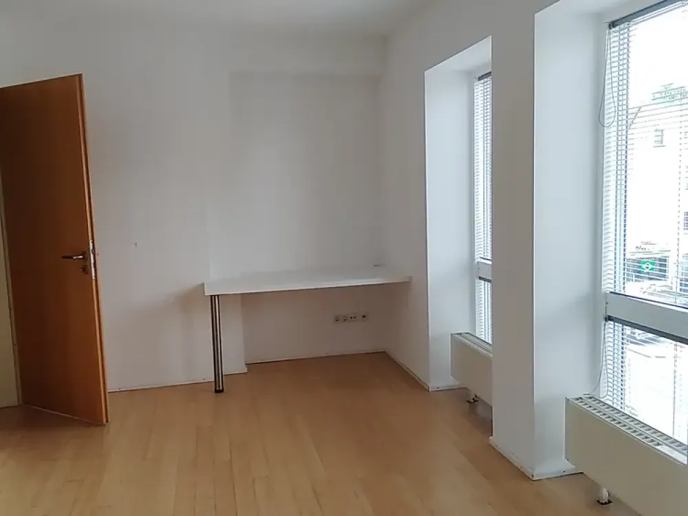 Wunderschöne 5 Zimmer Wohnung mit 2 Balkonen