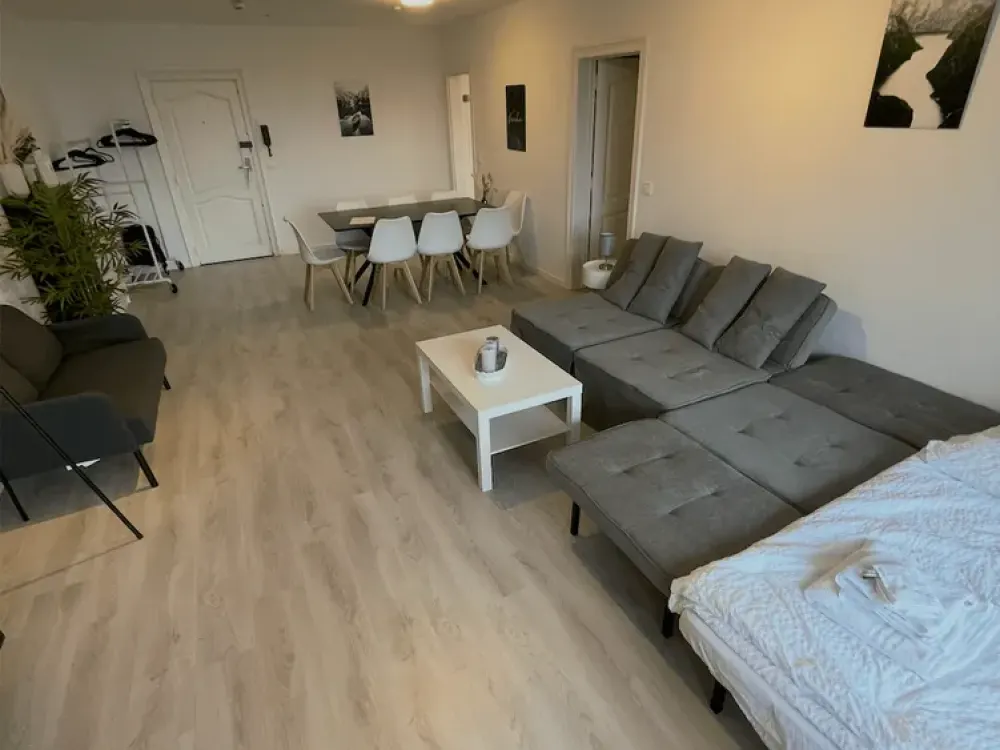 Moderne 2-Zimmer-Wohnung mit Balkon und TG-Stellplatz in Ratingen