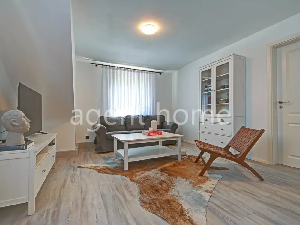 MÖBLIERT - EIN GUTER START - 3 Zimmer beim Römerkastell