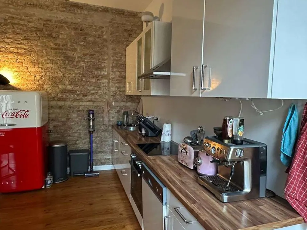 Spacious loft apartment in the heart of Prenzlauer Berg, available from 01.09.2026