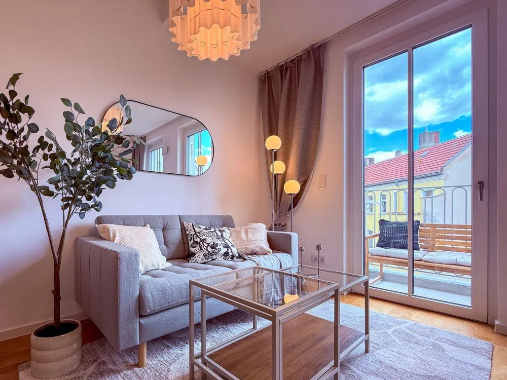 Moderne Wohnung zum ruhigen Innenhof - gut erreichbar und schnell zum KuDamm