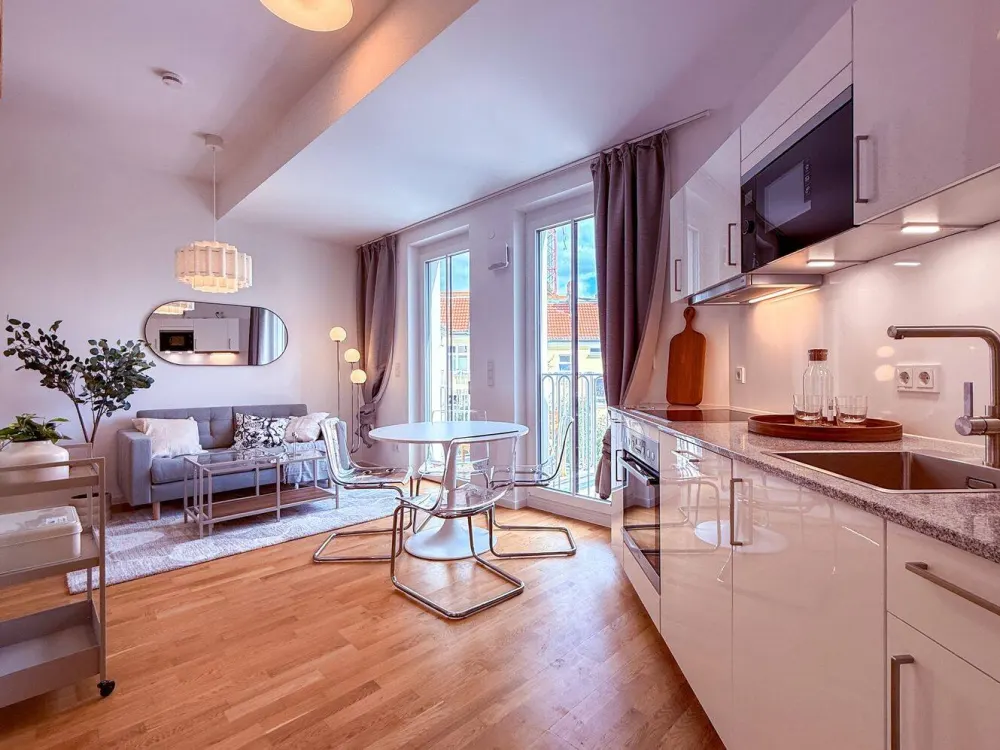 Moderne Wohnung zum ruhigen Innenhof - gut erreichbar und schnell zum KuDamm