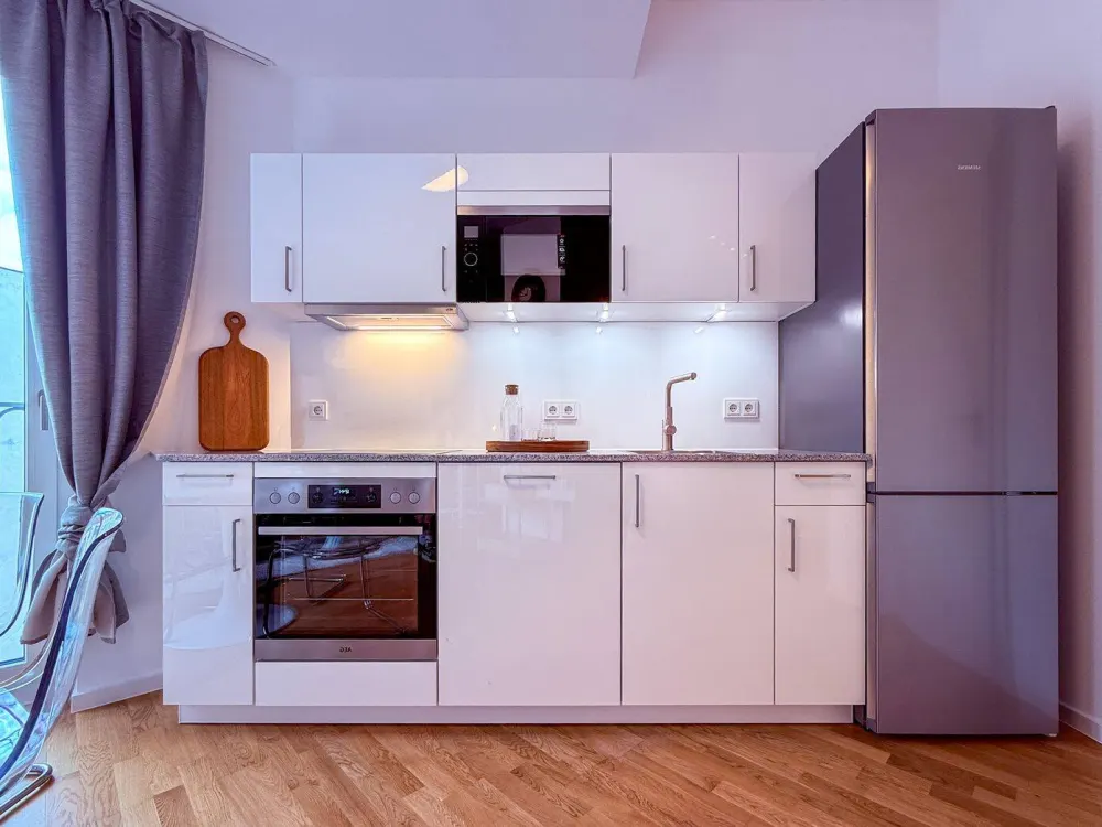 Moderne Wohnung zum ruhigen Innenhof - gut erreichbar und schnell zum KuDamm