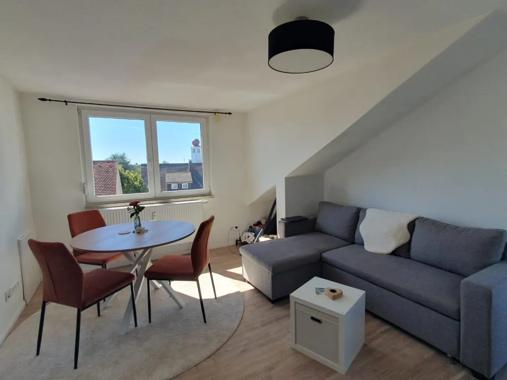 2 Zimmerwohnung in Seenähe.