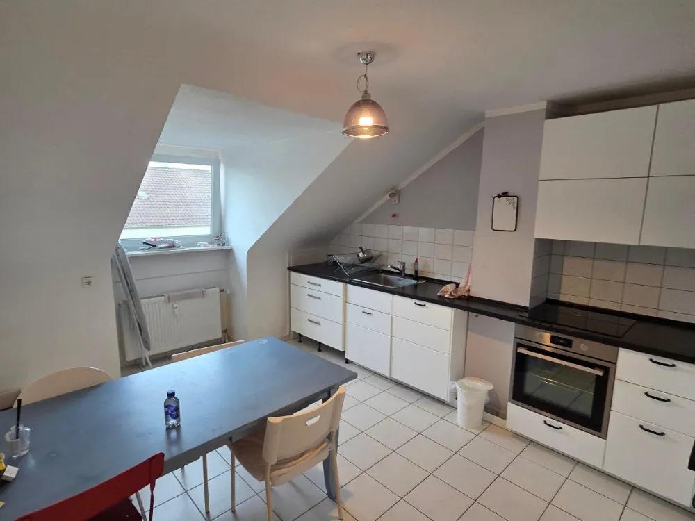 Helle und zentral gelegene 3-Zimmerwohnung in Kelsterbach