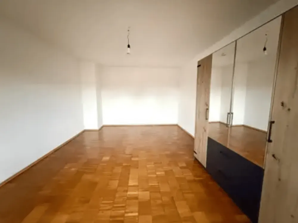 2,5-Zimmerwohnung mit Skylineblick in Frankfurt- Sachsenhausen
