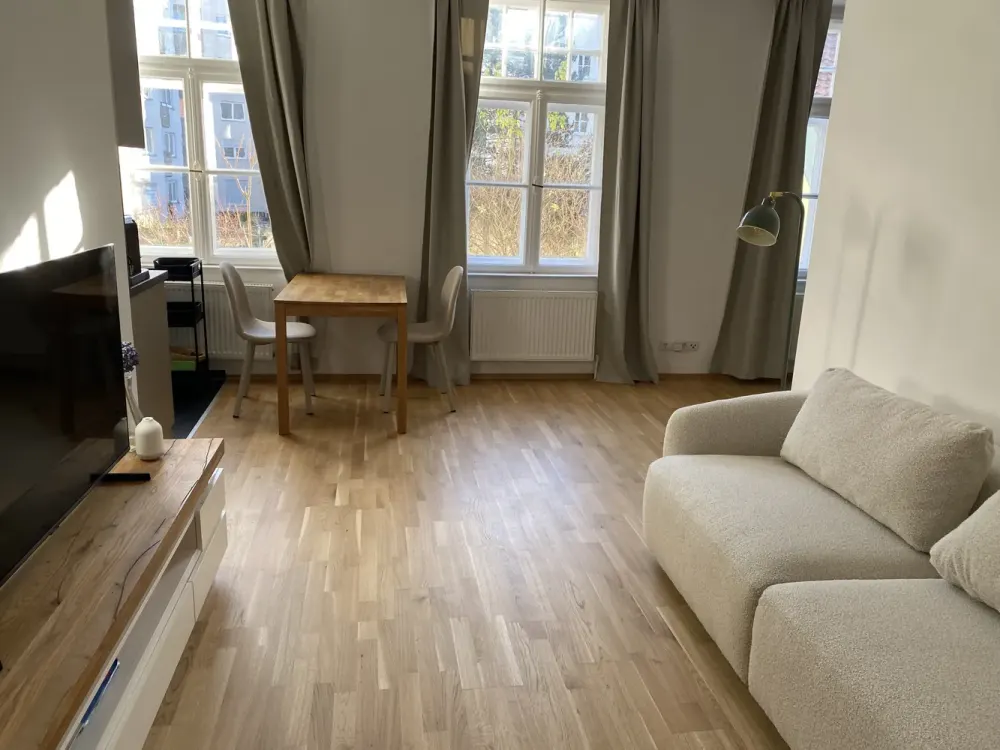 Bezugsfertige 1,5-Zimmer-Wohnung im Hotelstil, 2 Jahre befristet, mit Verlängerungsoption