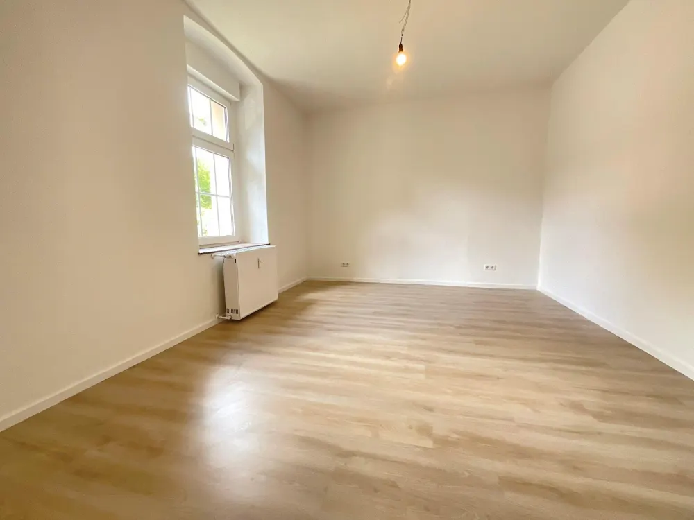 Große Wohnung mit eigenem Eingang