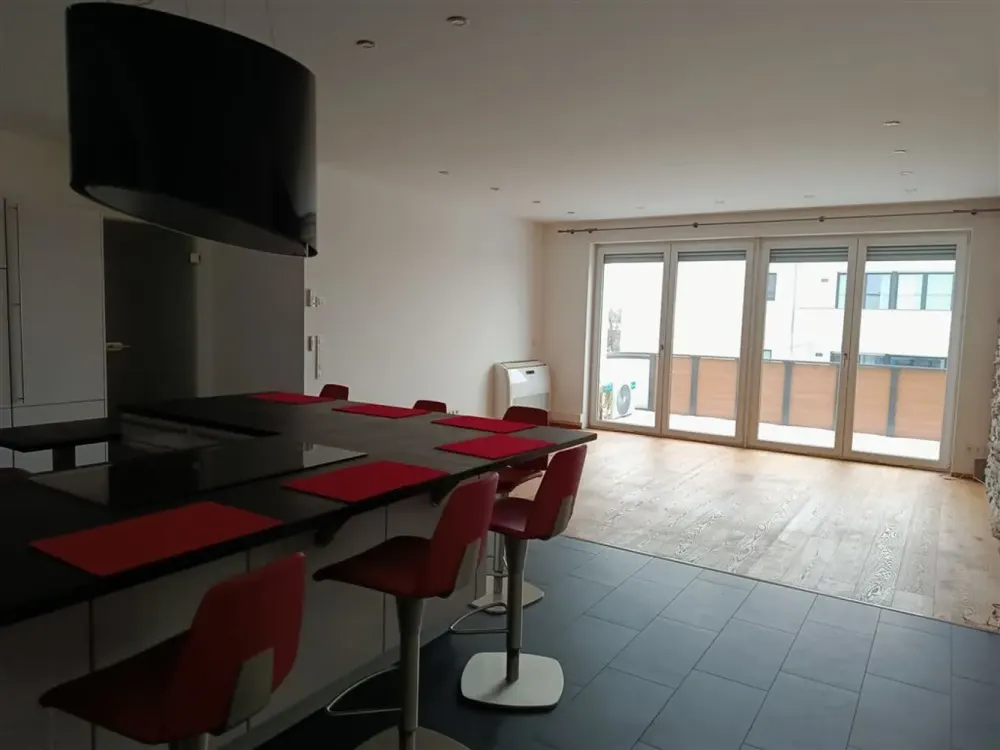 Zwenkau - Küchenliebhaber aufgepasst!!! | Tolle 3 Zi. Whg. |großer Balkon | Parkett | FBH | | EBK