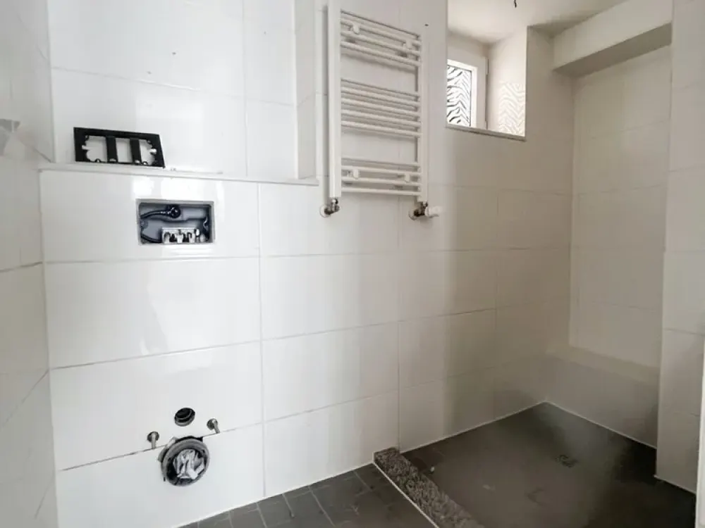 1 Room - Completely Renovated Ground Floor Apartment in Waltrop Center!