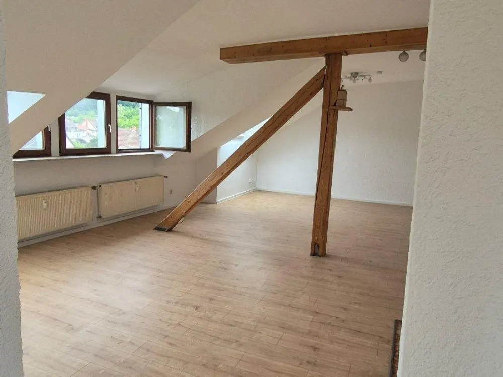 Bright Large Apartment with Roof Terrace and Fitted Kitchen in Jägersfreude