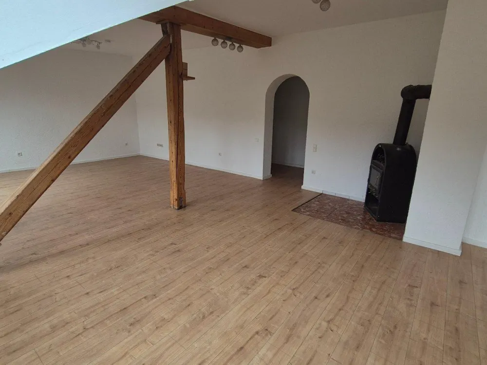 Bright Large Apartment with Roof Terrace and Fitted Kitchen in Jägersfreude