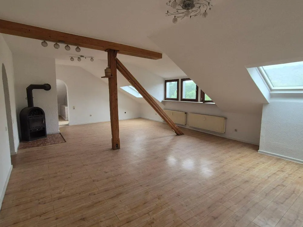 Bright Large Apartment with Roof Terrace and Fitted Kitchen in Jägersfreude