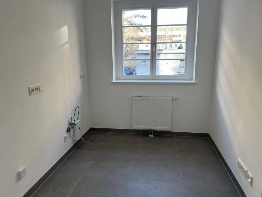 2-Raum-Wohnung mit Balkon! Erstbezug nach Sanierung