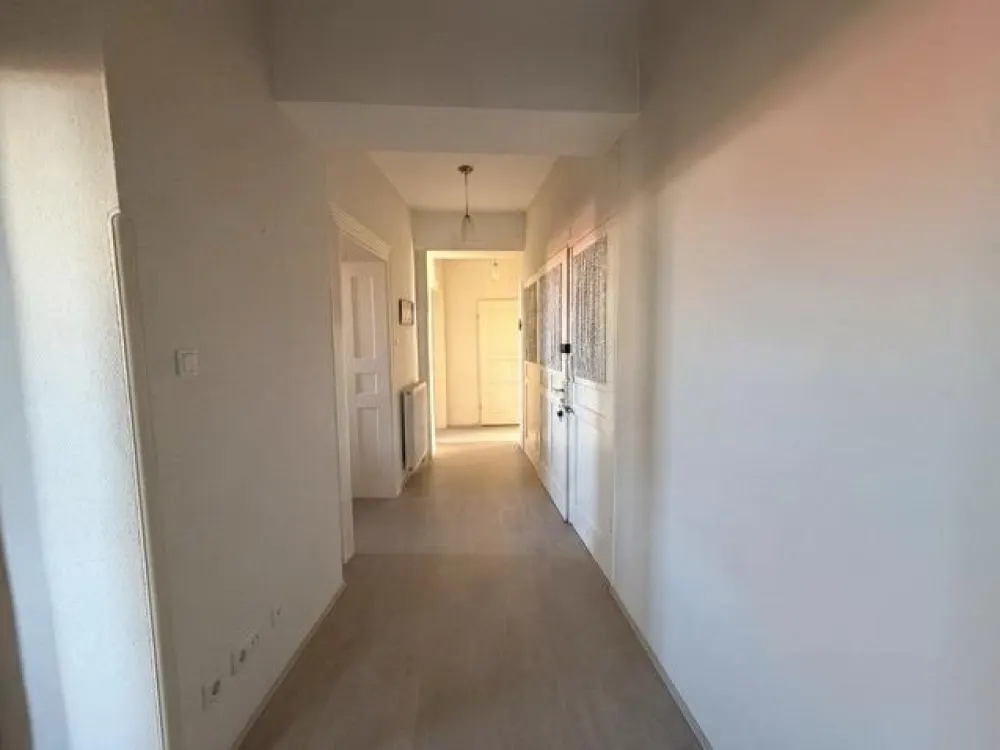 111m² Altbauwohnung | WG Gründung | U1 Nähe