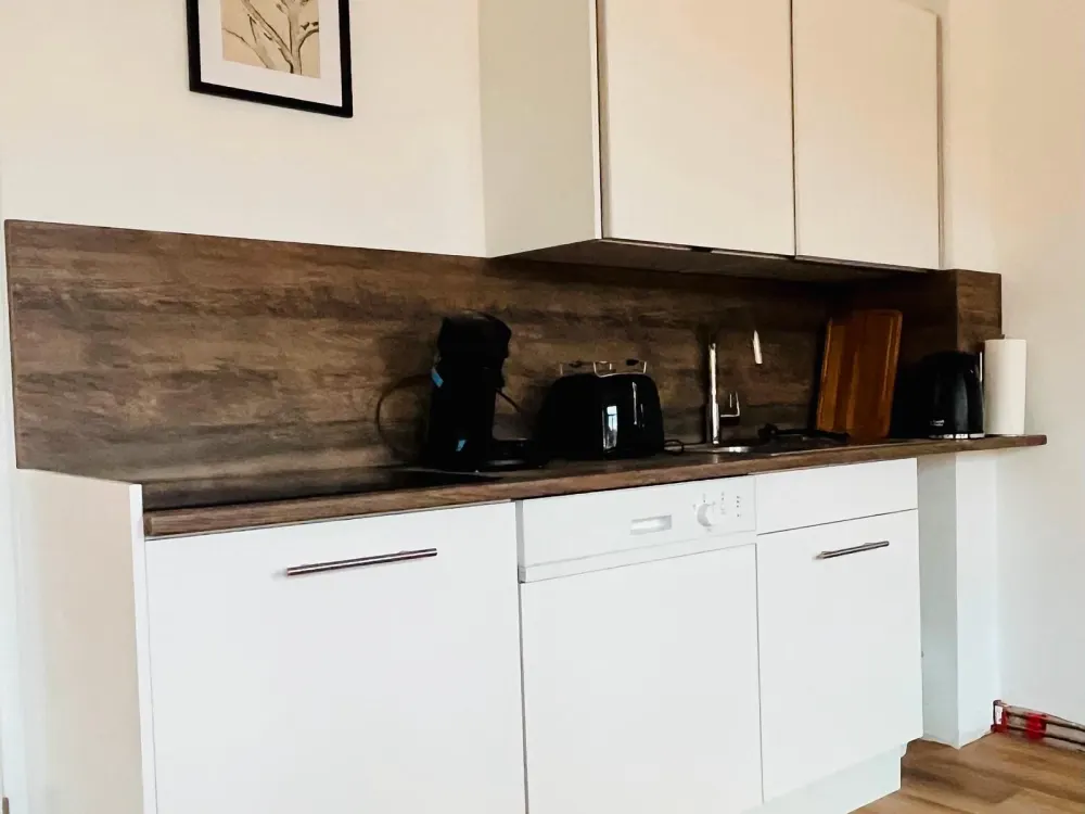High-quality Renovated & Furnished Studio Near the Old Town