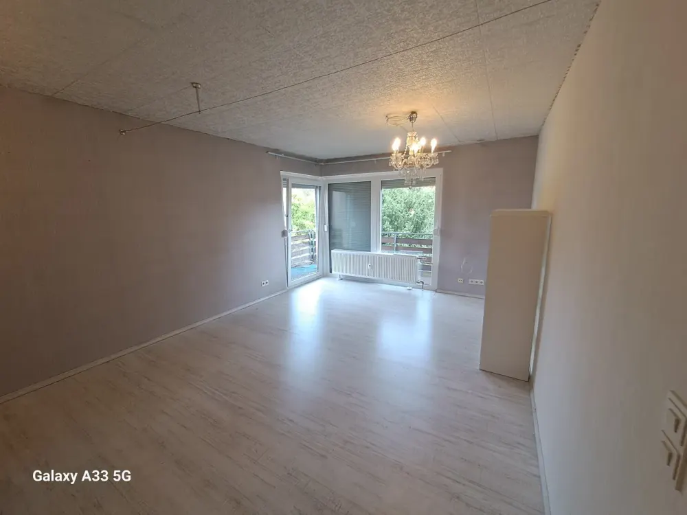 2-Zimmer-Wohnung mit Balkon in Frankfurt-Schwanheim